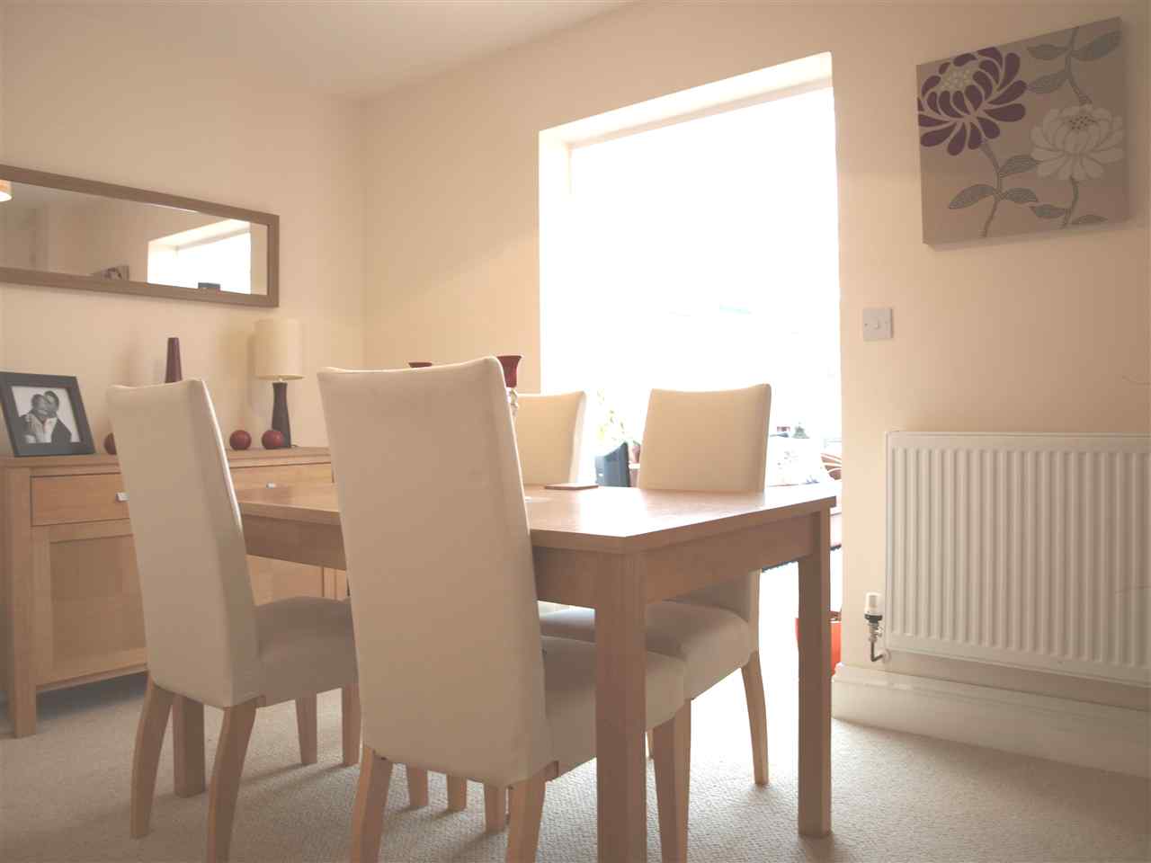 resized-2349823-dining room.jpg